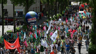 Des milliers de manifestants défilent contre le G7 en Allemagne