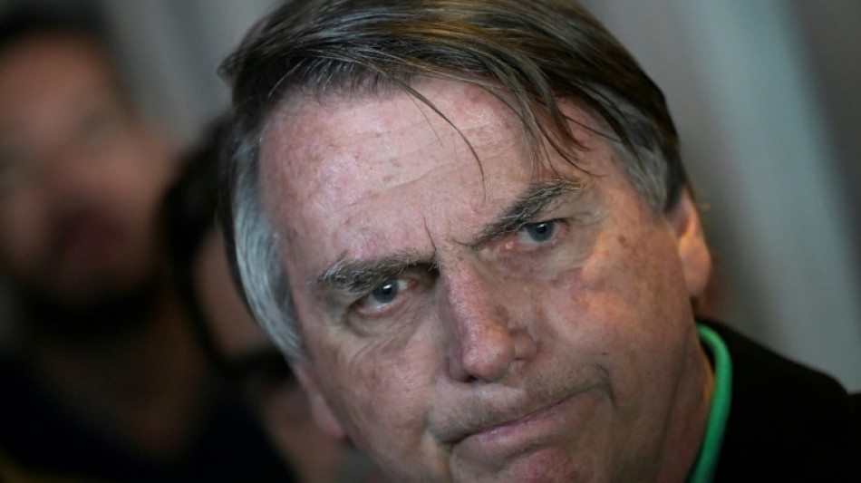 Bolsonaro e Michelle depõem à PF pelo escândalo das joias