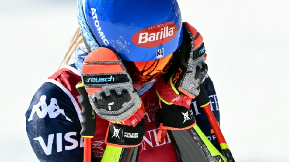 Shiffrin flops out of Sestriere giant slalom as Kiwi Robinson leads