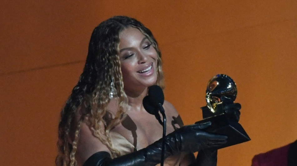 Beyoncé reine des Grammys, mais le meilleur album lui échappe encore