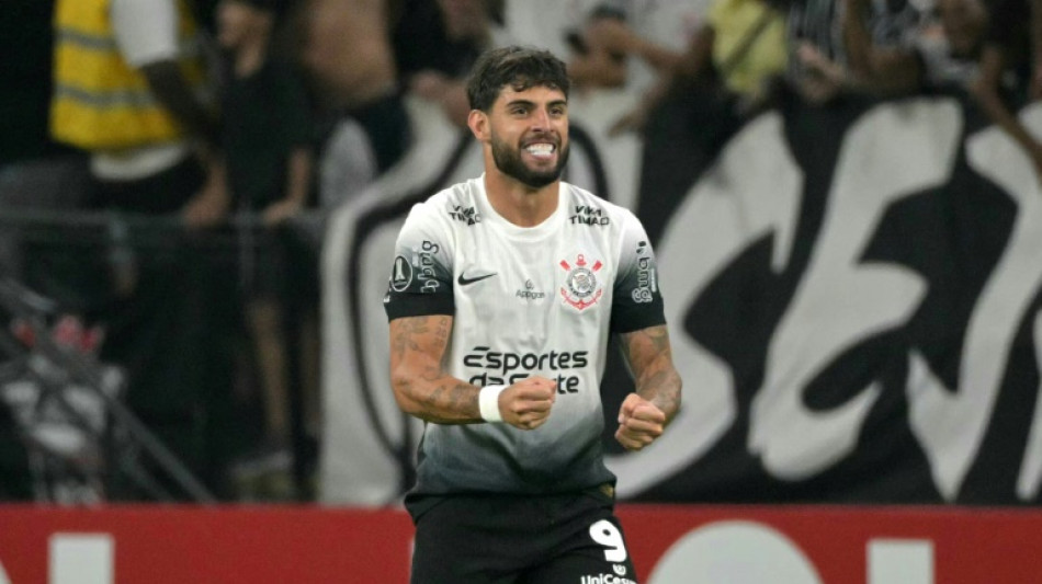 Corinthians vence Universidad Central no fim (3-2) e avança na Libertadores