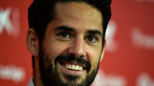 Betis anuncia contratação de Isco por uma temporada