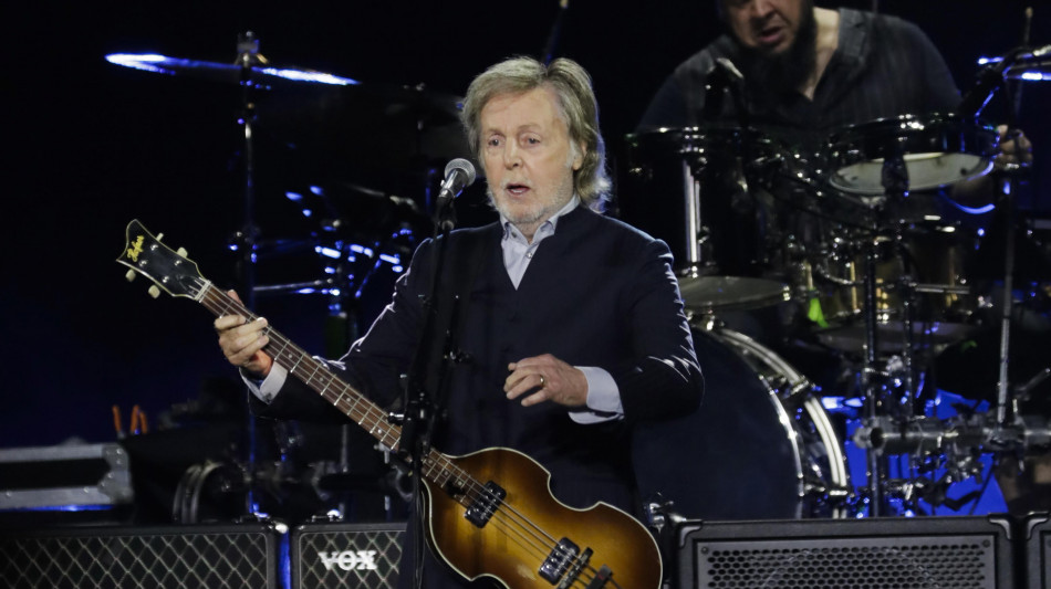 McCartney e Starr si sono riuniti per suonare le hit dei Beatles