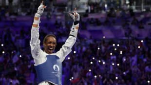 Althéa Laurin en or, premier titre olympique pour le taekwondo français