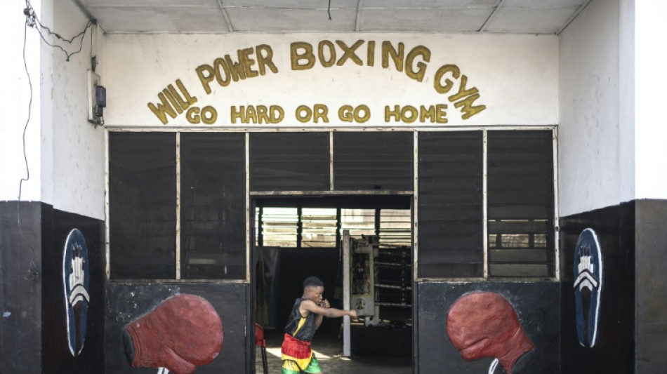 Au Ghana, les futurs champions de boxe se forment dans les ruelles de Jamestown 
