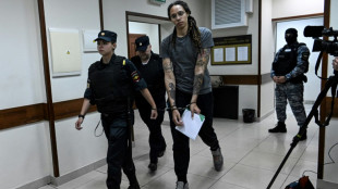 Tribunal ruso condena a 9 años de prisión a la basquetbolista Griner