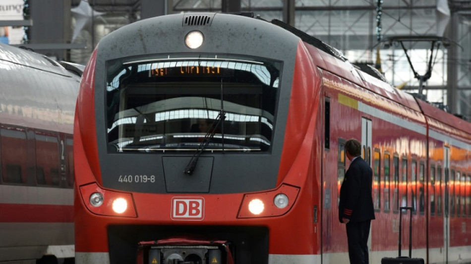 Bahnverkehr in der Mitte Deutschlands durch Störung "massiv beeinträchtigt"