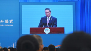 China's premier 'fully confident' of hitting growth targets