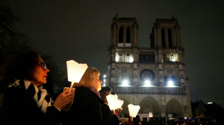 'Impaciência' e ‘alívio’ entre os católicos franceses na reabertura da Notre Dame