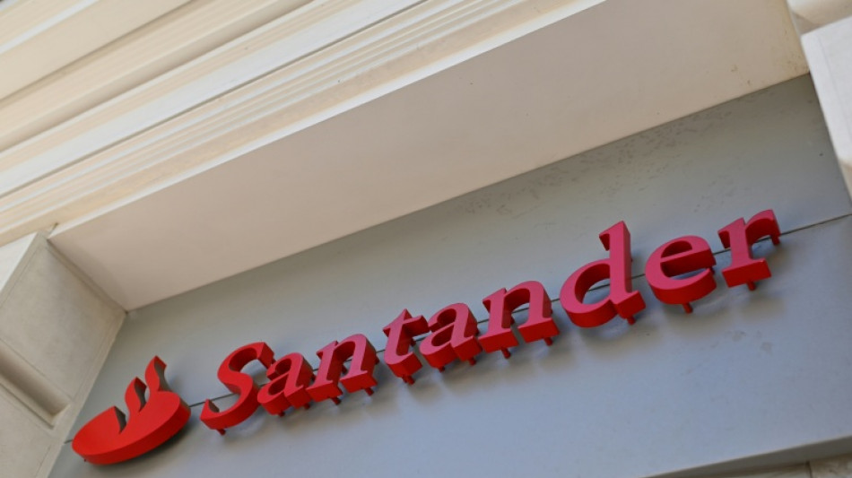 Santander reports record profit for third straight year