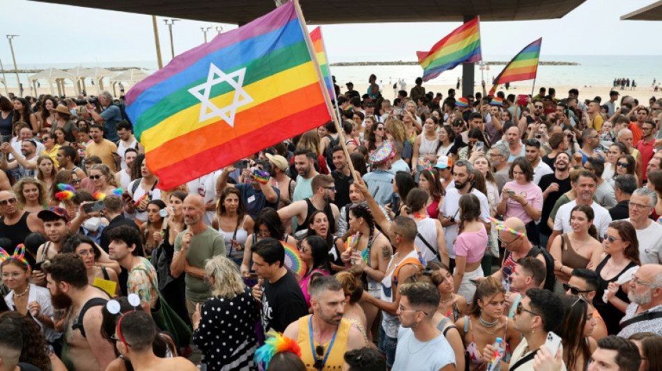 Milhares participam de marcha do Orgulho em Tel Aviv