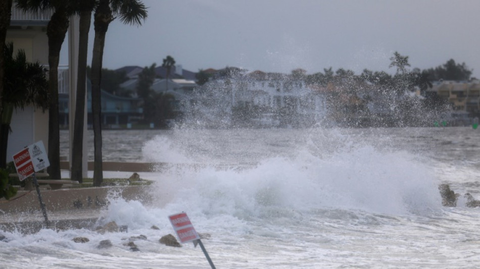 Florida se prepara para Helene, "peligroso huracán" convertido en categoría 3