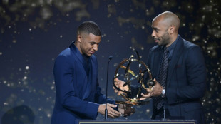 Trophées UNFP: Kylian Mbappé meilleur joueur de la saison pour la troisième fois d'affilée