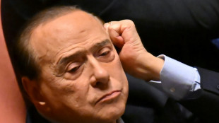 Berlusconi en soins intensifs à Milan pour un problème cardiaque