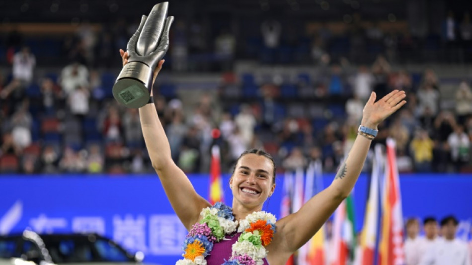 WTA: Sabalenka résiste à Zheng et, titrée à Wuhan, met Swiatek sous pression