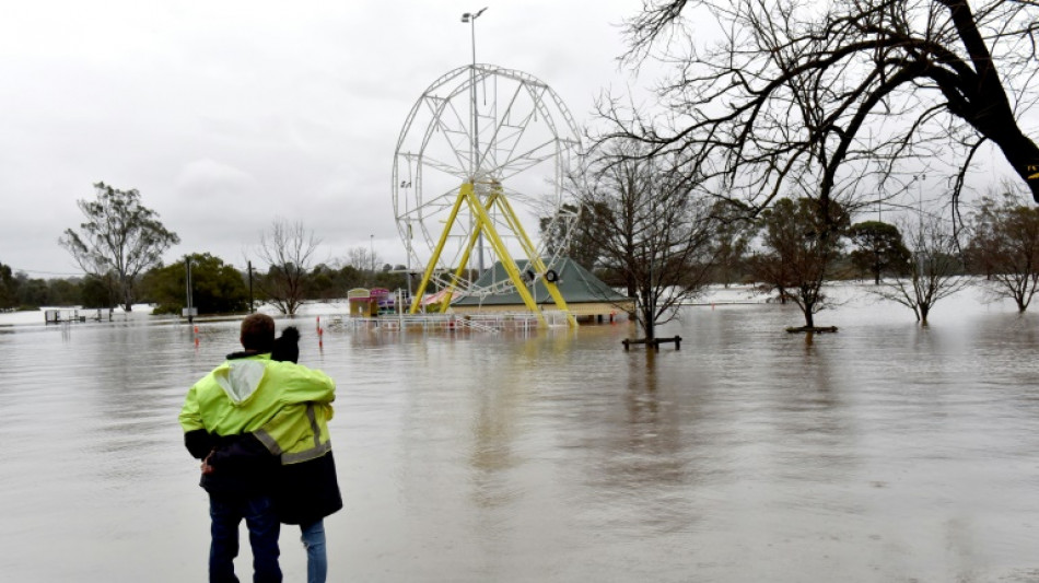 Thousands ordered to evacuate from Sydney floods