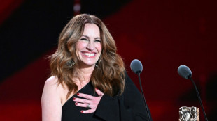 "Ma vie est un rêve", dit Julia Roberts en recevant son César d'honneur