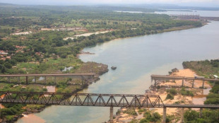 Effondrement d'un pont au Brésil: de nouveaux corps retrouvés, risque de pollution limité