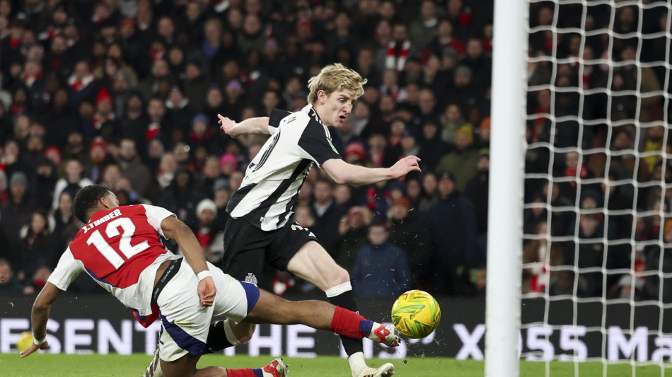 Calcio: Efl Cup, il Newcastle batte l'Arsenal 2-0