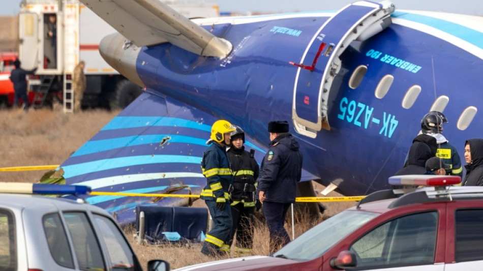 Berichte zu Flugzeugabsturz: Aserbaidschan geht von russischem Raketentreffer aus