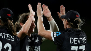 Hosts New Zealand beat limp India to showcase World Cup credentials