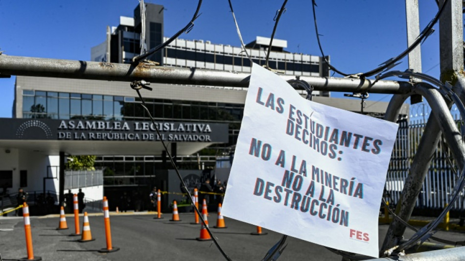 Una comisión del Congreso avala levantar la prohibición a la minería en El Salvador