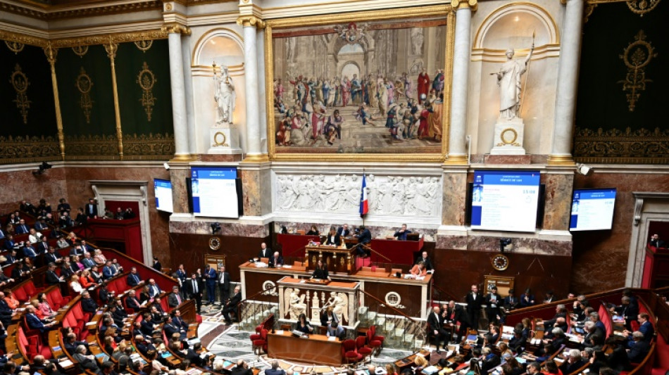 Rentenstreit: Frankreichs Parlament debattiert Misstrauensanträge gegen Regierung