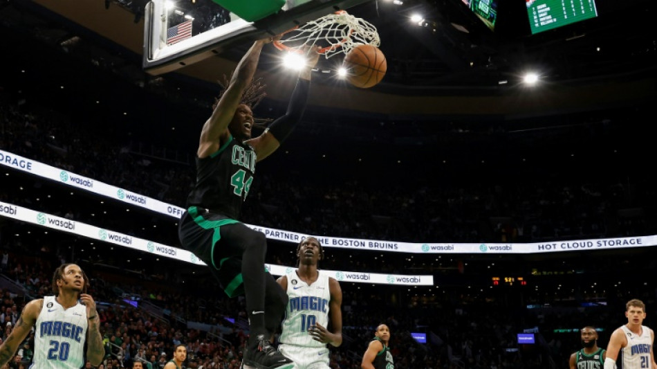 Irving apuntilla a Raptors en el último segundo; Celtics caen ante Orlando