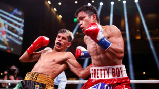 Martinez upsets Ancajas to seize IBF super flyweight world title