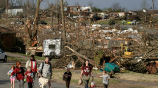 Al menos 21 muertos dejan tornados y fuertes tormentas en EEUU