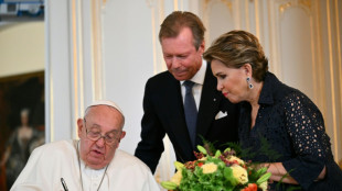 Au Luxembourg, le pape met en garde face aux "chemins tragiques de la guerre"