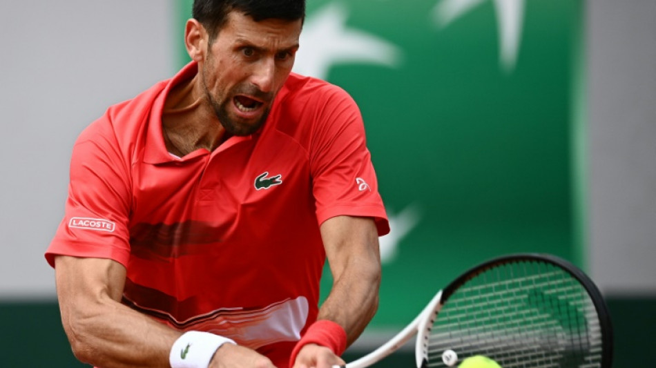 Roland-Garros: Djokovic file en quarts sans trembler et attend Nadal