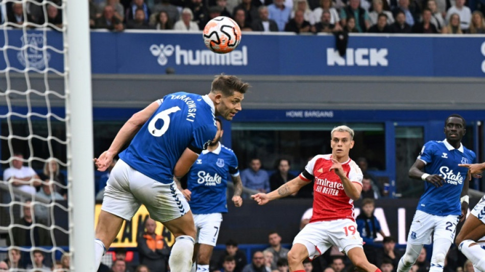 Arsenal vence Everton e é 4º na Premier League; Chelsea fica só no 0 a 0 com Bournemouth