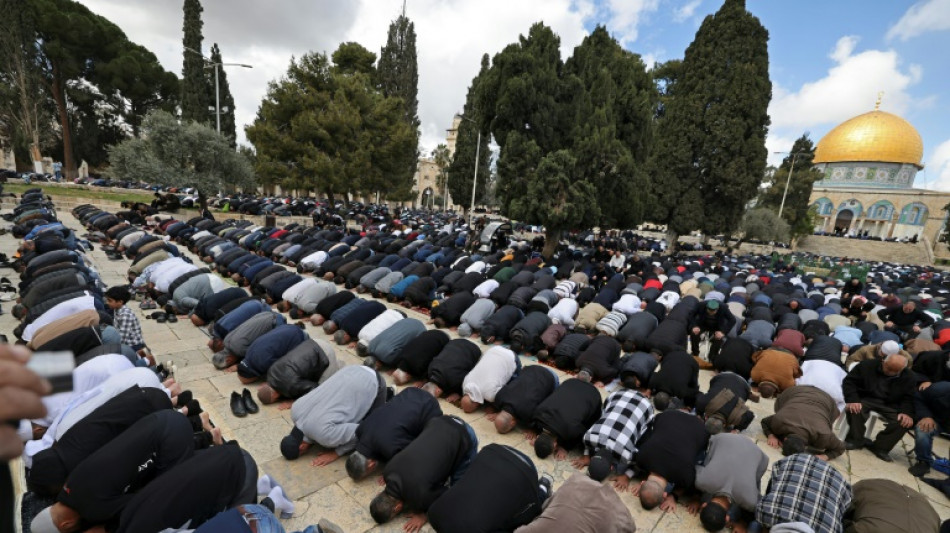 'Difficult' Friday prayers at Jerusalem's Al-Aqsa mosque