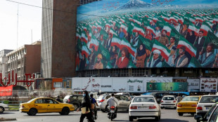 Estudiantes protestan tras la represión contra escolares en Irán