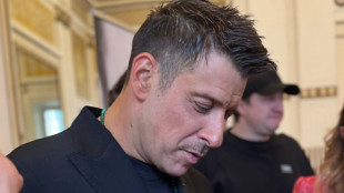 Bagno di folla per Francesco Gabbani nella sua Carrara