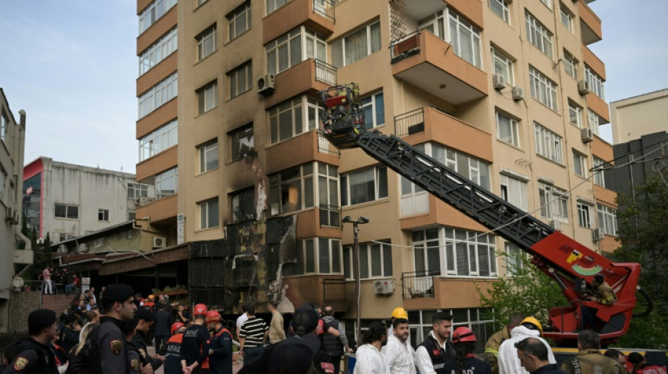 Fire tears through Istanbul apartment block, killing 29