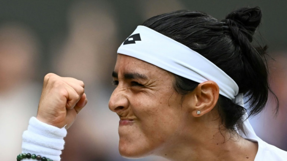 Jabeur vence Rybakina e vai enfrentar Sabalenka na semifinal de Wimbledon