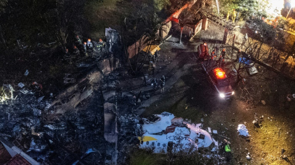 Suche nach Unglücksursache nach Flugzeugabsturz in Brasilien mit 61 Toten