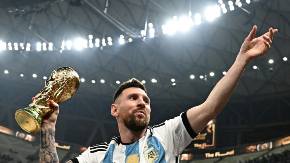 Lote com camisas que Messi usou na Copa de 2022 é arrematado por R$ 38 mi em leilão