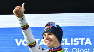 Evenepoel se lleva la etapa reina de la Volta, Roglic se mantiene líder