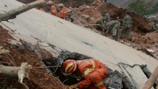 Glissement de terrain en Chine: des dizaines de disparus, au moins huit morts