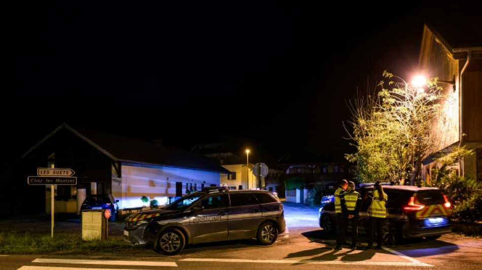 Triple infanticide en Haute-Savoie, la mère toujours recherchée