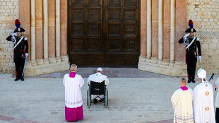 Pope urges aid for flood-hit Pakistan