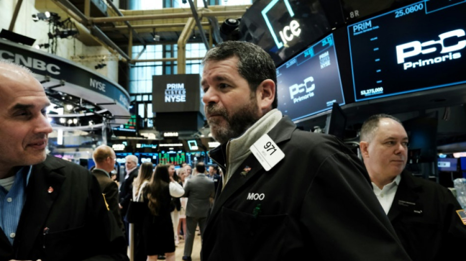 Wall Street termine dans le vert, Nasdaq et S&P 500 au plus haut depuis près de neuf mois