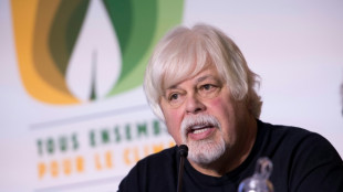 Le défenseur des baleines Paul Watson maintenu en détention au Groenland