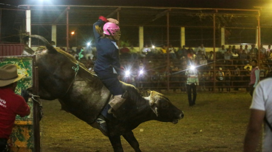 Au Nicaragua, des femmes défient le machisme en faisant du rodéo sur des taureaux