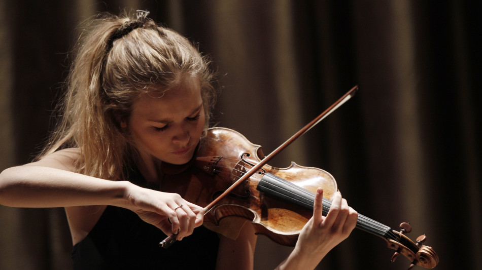 Laura Marzadori in concerto a Bologna in Piazza Maggiore