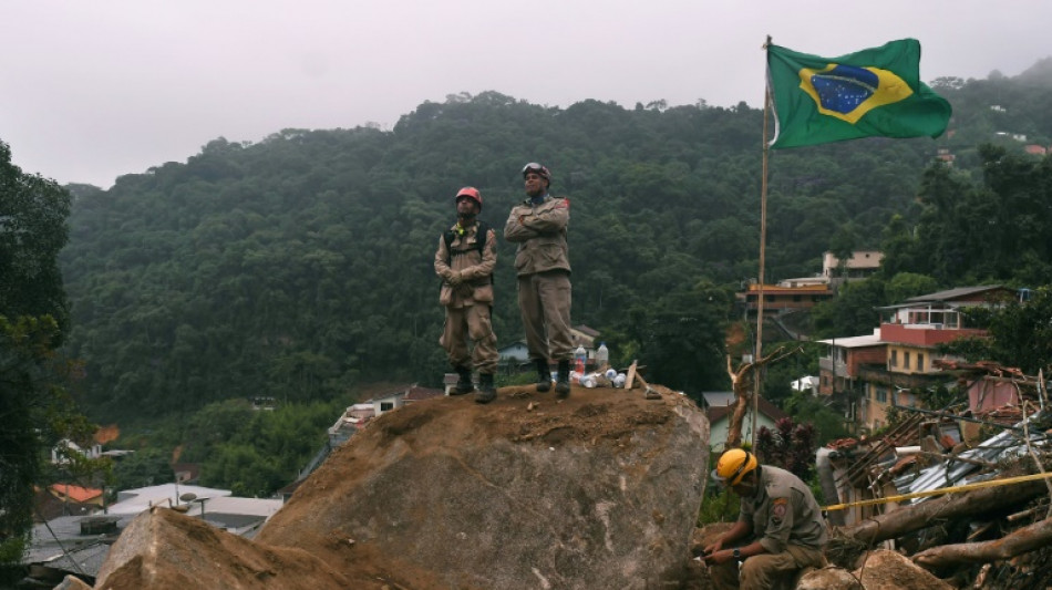 Suben a 152 los muertos tras alud en el estado de Río de Janeiro