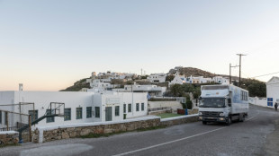 En Grèce, d'île en île avec les camions médicaux itinérants